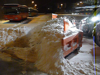 Flächenschneeschieber für Traktoren, Radlader und andere Baumaschinen